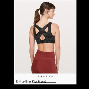 Lululemon Enlite Bra front zip